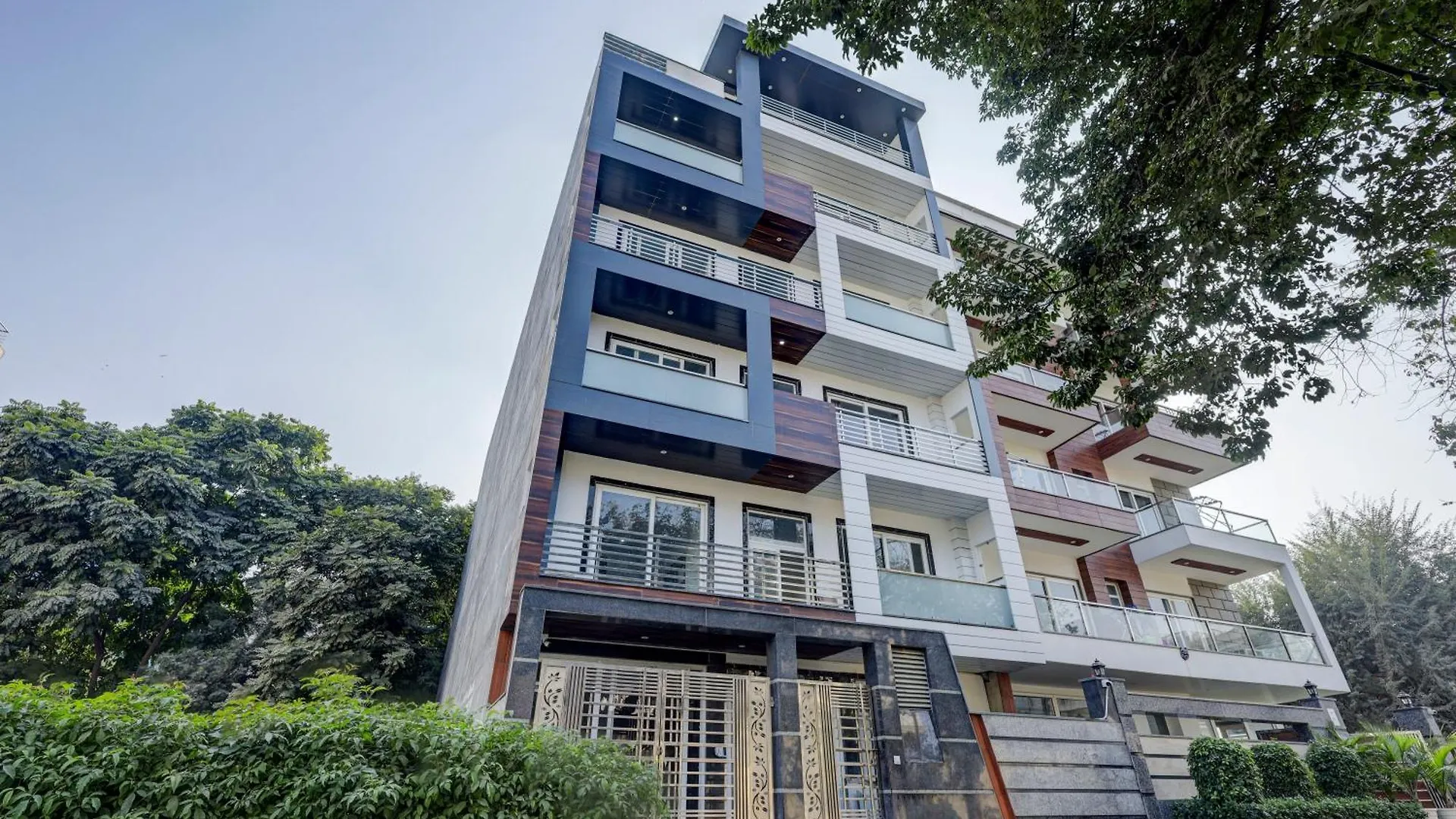 Living Homes Sagitta- Sector 51, Artemis Hospital, Near Unitech Cyber Park グルガウン