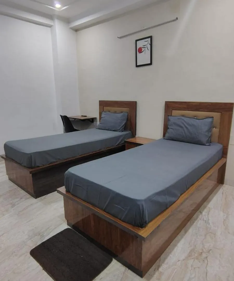 Living Homes Sagitta- Sector 51, Artemis Hospital, Near Unitech Cyber Park グルガウン アパート